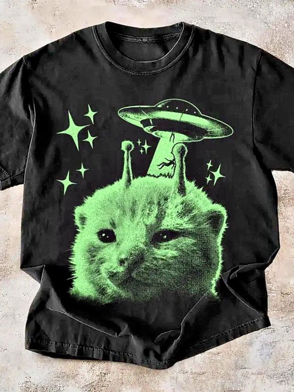 Black Alien Cat UFO T-Shirt Graphic T-shirt